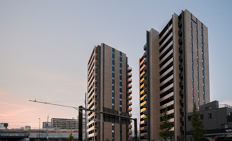 外観完成予想CG（左：Active wing、右：Bright wing）