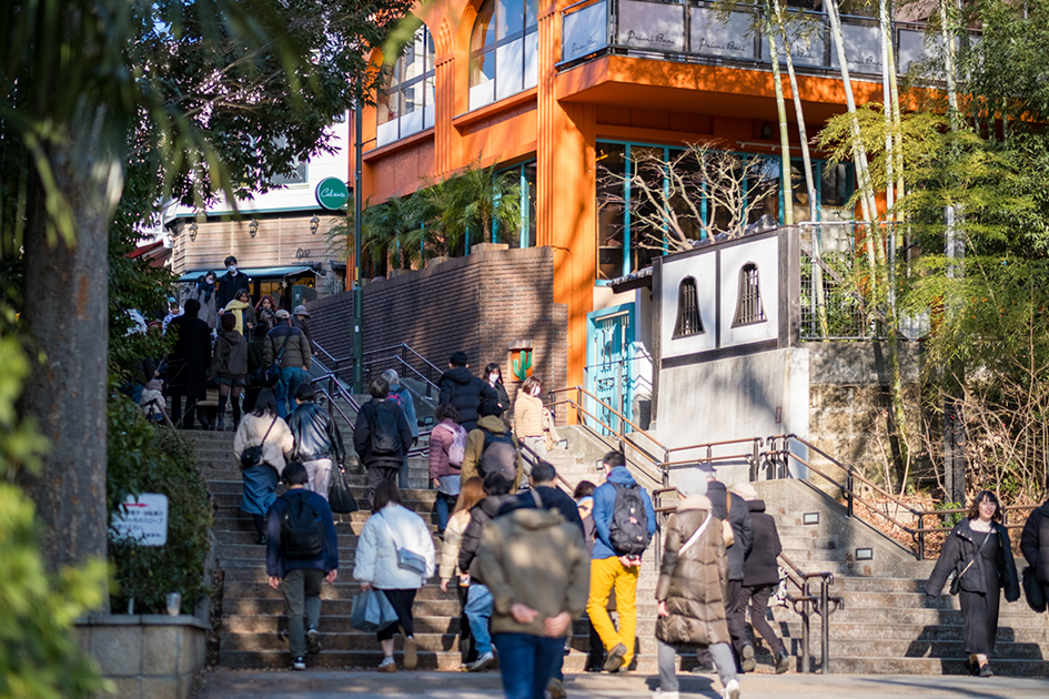 井の頭恩賜公園（徒歩2分/約90m〜約120m）（2024年2月撮影）