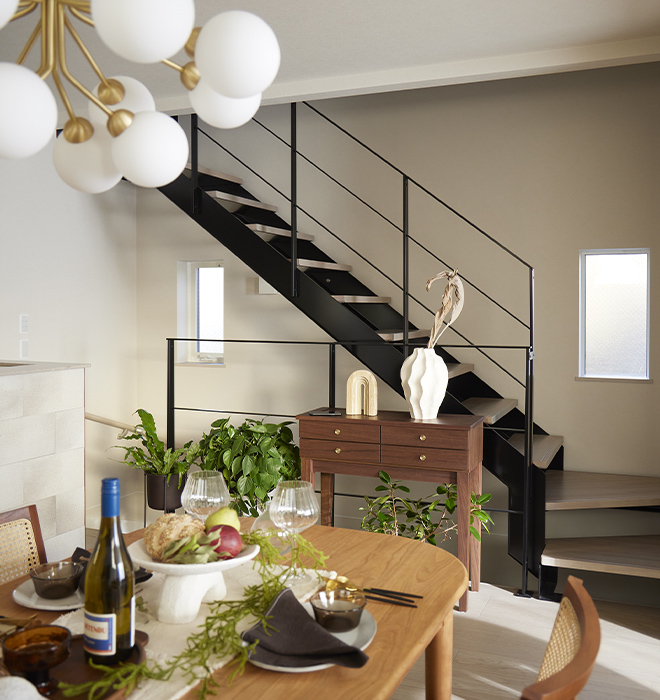 ダイニング鉄骨階段(2024年11月撮影)