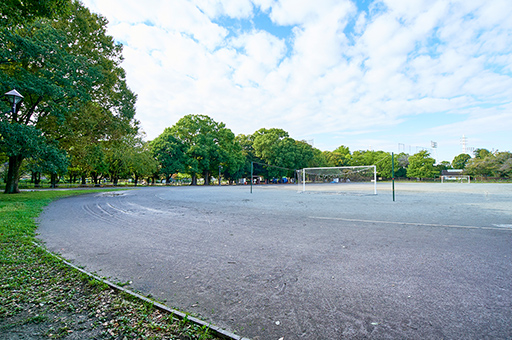 ヘリコプター離発着拠点〈和田堀公園第一競技場〉（約230m〜270m／徒歩3分〜4分）