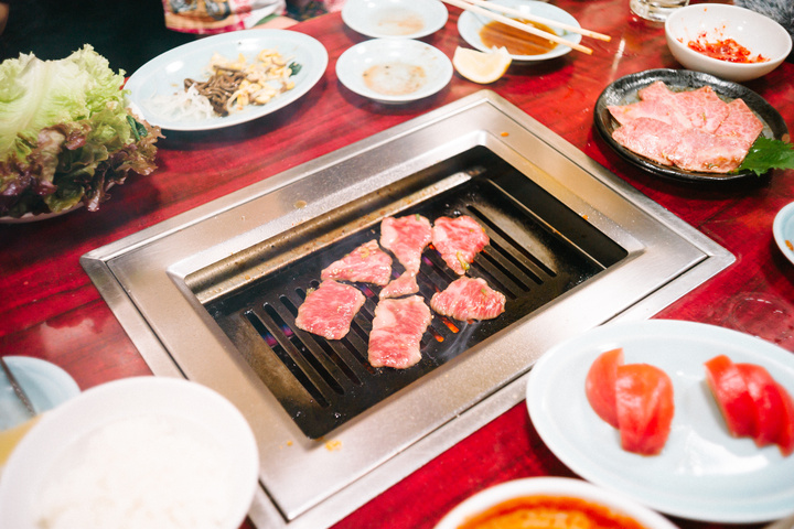 ホルモン焼肉味楽来