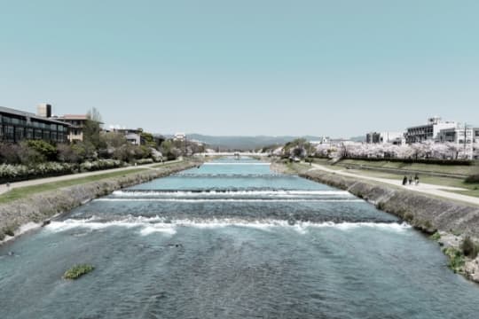 鴨川公園（現地より約530m 2024年4月撮影）